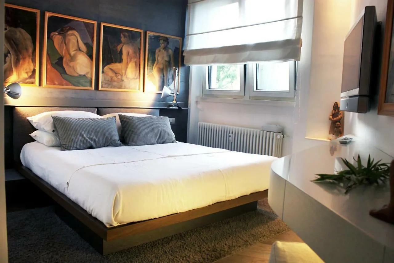 Attico Design Nel Verde Dei Parioli Apartment Rome Italy